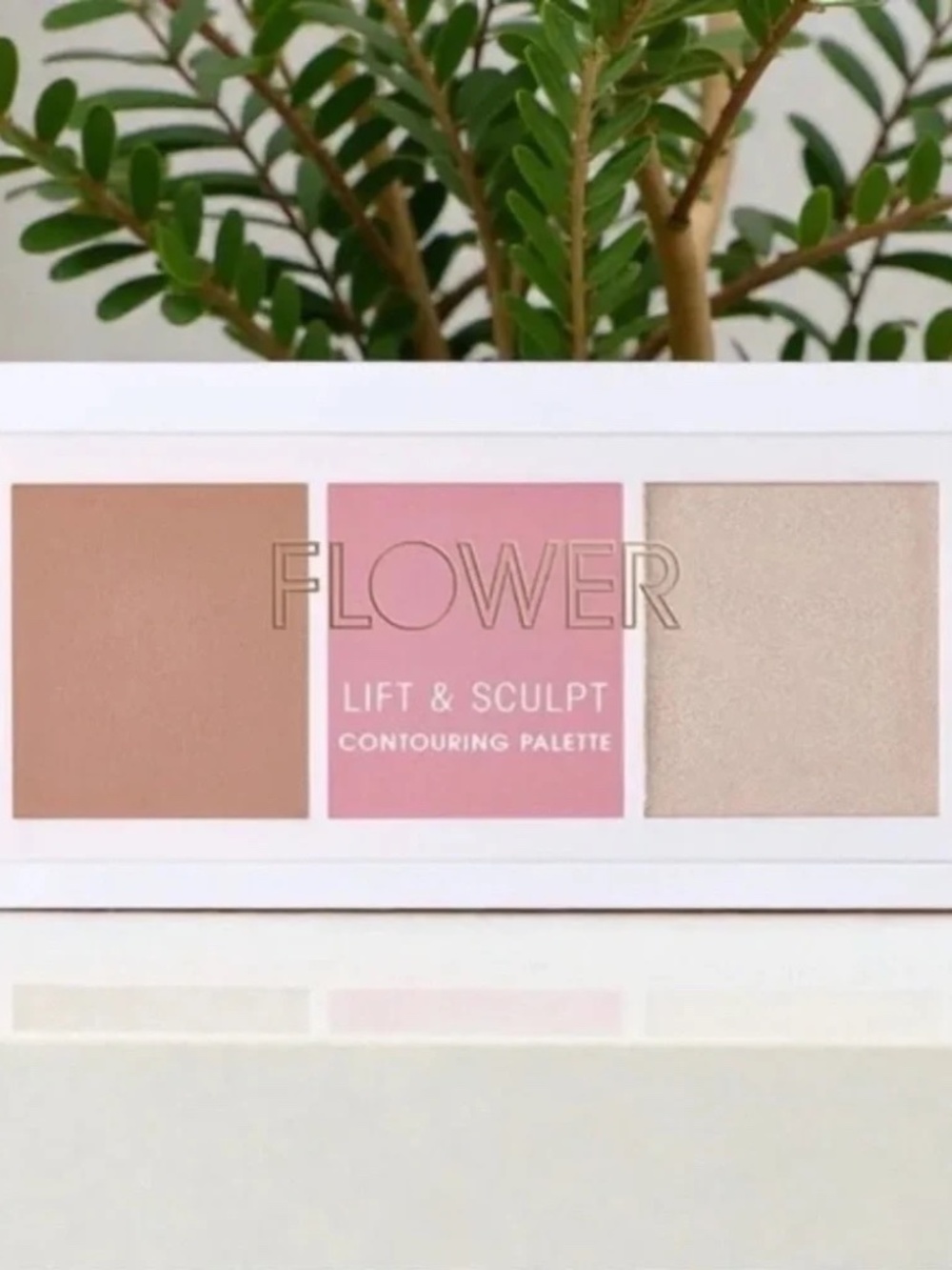 Flower Beauty Lift & Sculpt Contour Palette (light to medium)